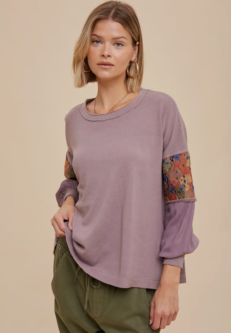 Garment washed embroidered sleeve long sleeve tee