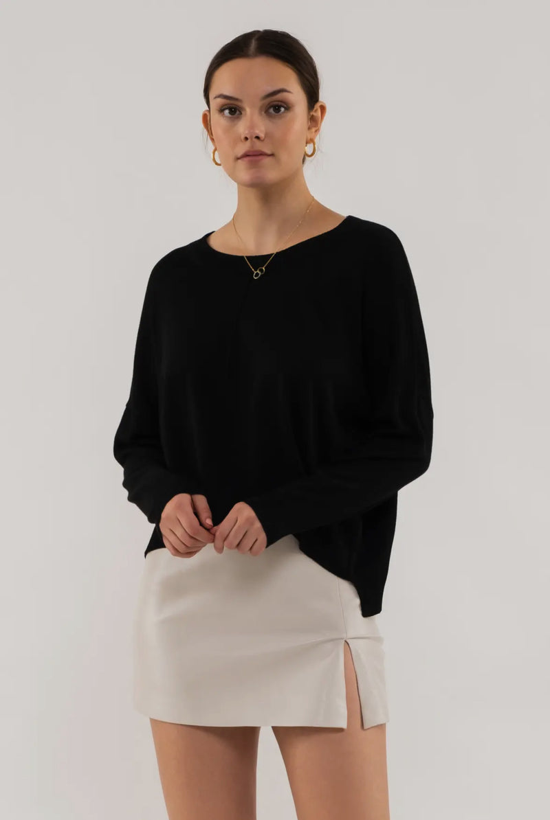 Extend shoulder sweater